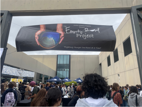 Image of Empty Bowl banner in SMHS Courtyard April 26